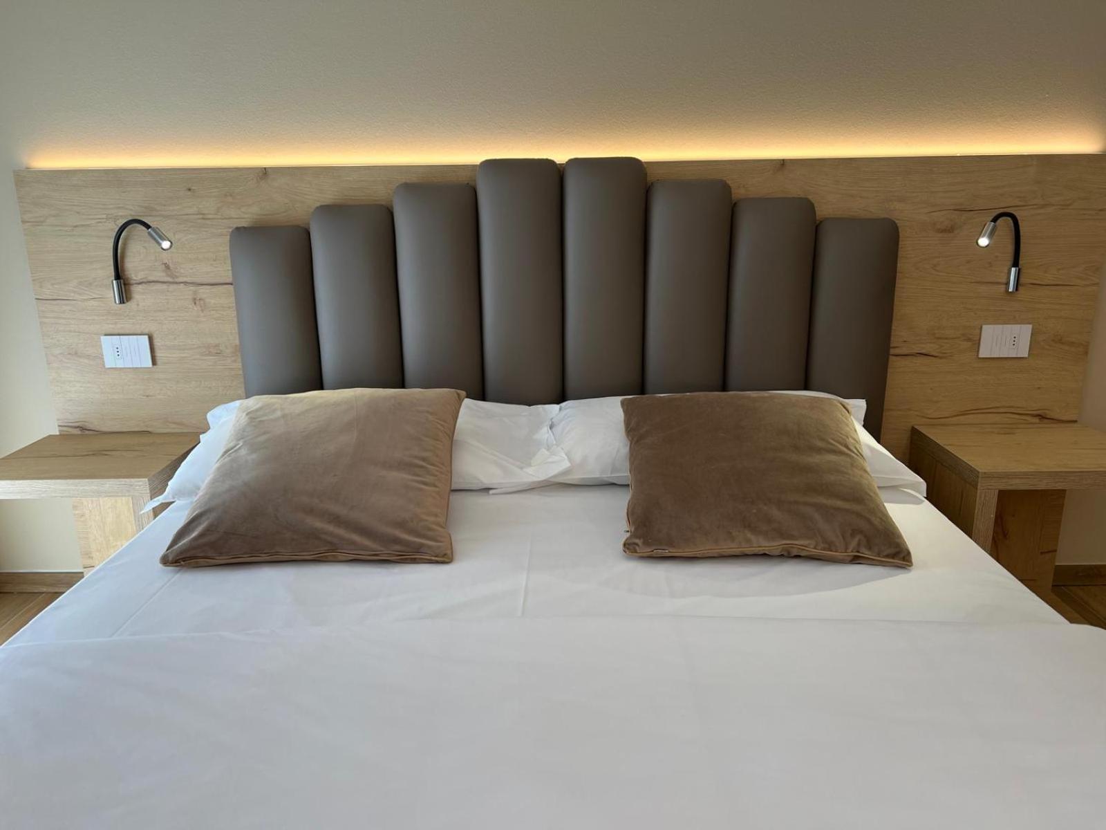 Bernina Suites - Vicino Al Bernina Express Tirano Exterior photo